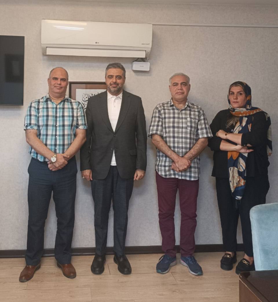 جلسه هیئت مدیره انجمن صنفی مدرسان تئاتر استان تهران با جناب دکترسید صادق پژمان، مدیر عامل موسسه کمک به توسعه فرهنگ